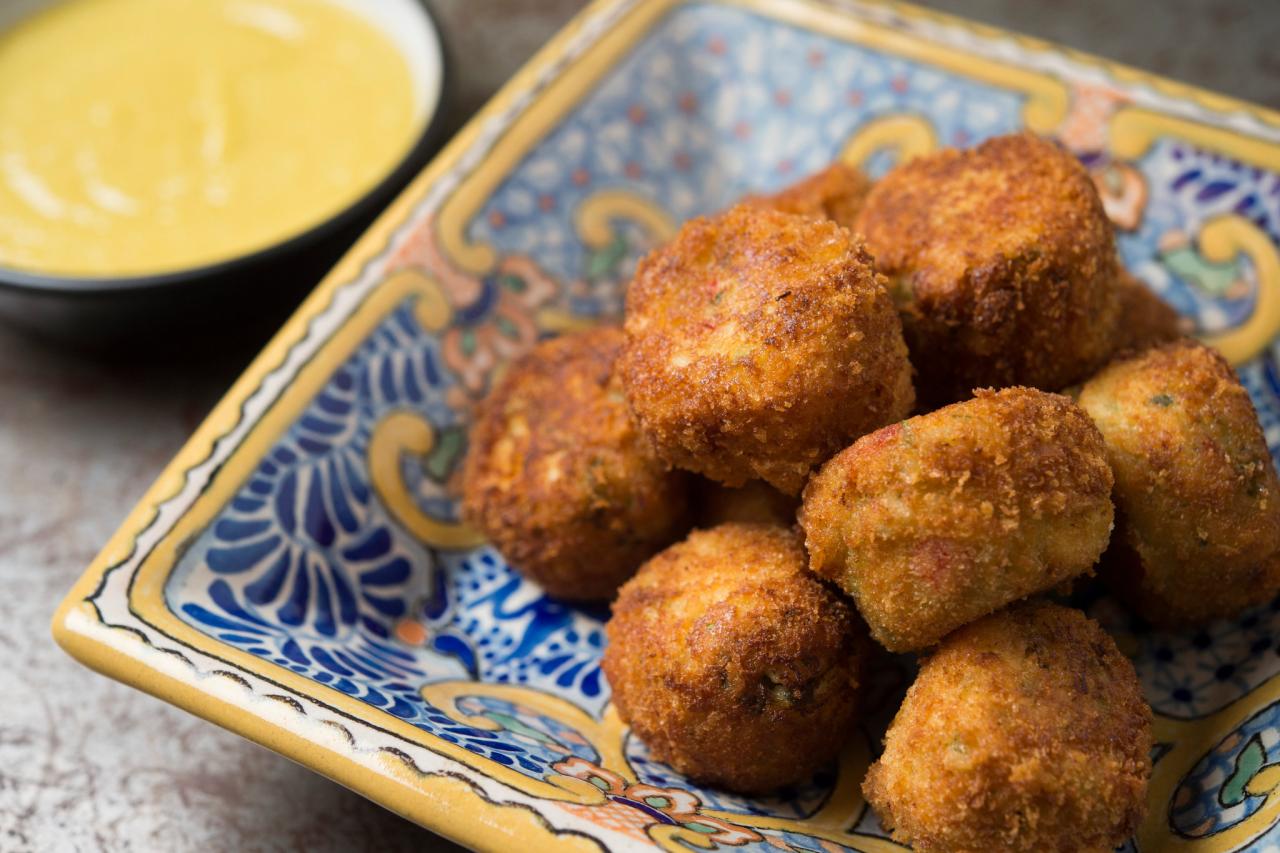 Red Pepper Crab Croquetas With Garlic-Almond Sauce Recipe - NYT Cooking