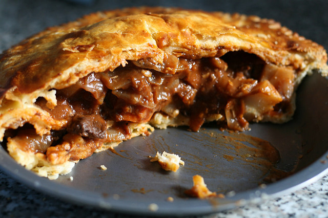 Steak and Red Wine Pies - NZ's Favourite Recipes
