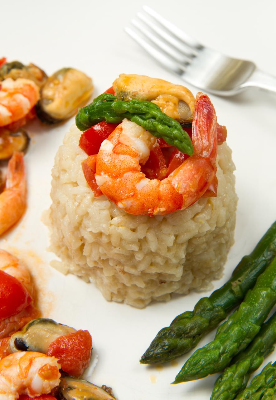 Risotto With Shrimp Mussels And Asparagus Cooked White Prawns Photo  Background And Picture For Free Download - Pngtree